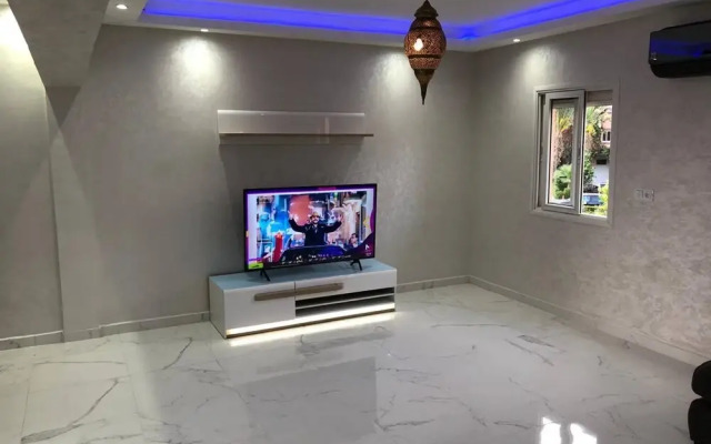 Yallahriyad Triplex For 6 Persons Max