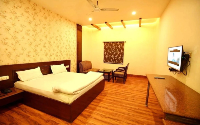 Hotel Kishore International by OYO Rooms