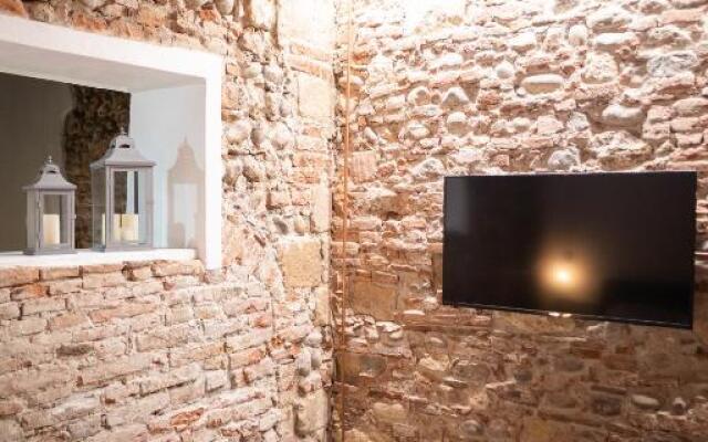 Becket Verona Flat