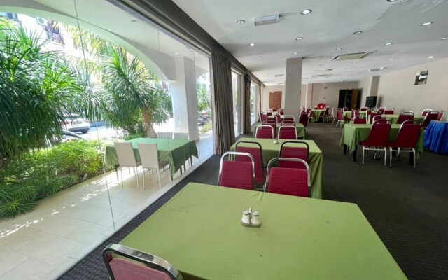 Green Town Hotel Classic