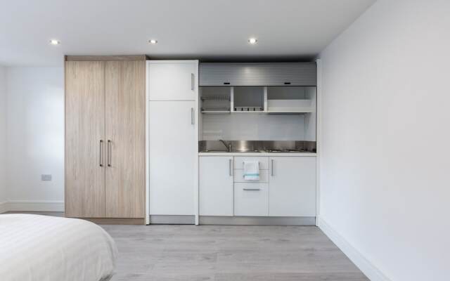 Studio Apartment Near Victoria Station