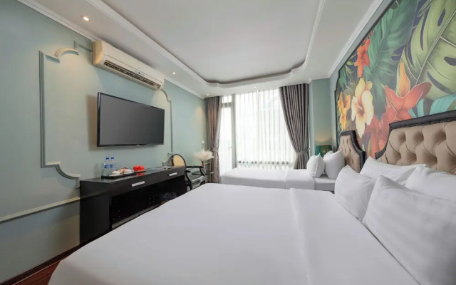 Madelise Stardust Hotel & Travel