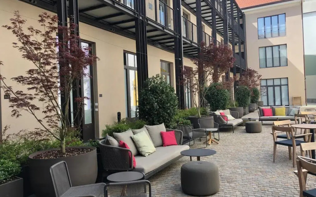 Savona 18 Suites