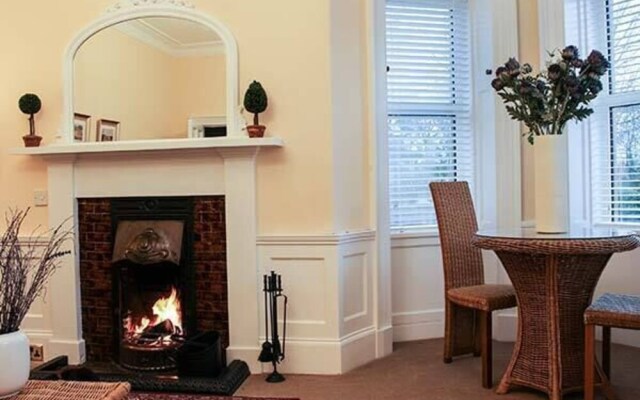 Meadow House Apartment