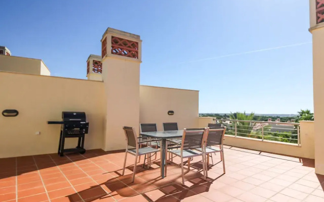 Vilamoura Garden Apartment by Homing