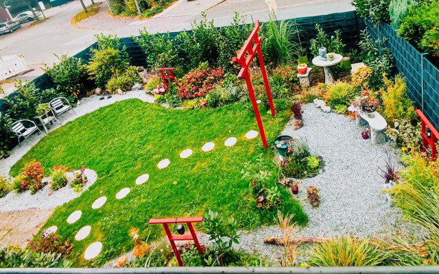 Uni, FH, Gesundheits Campus nähe, Zimmer mit Garten & Terrasse