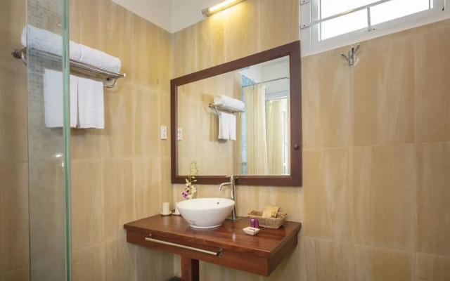 Silver Beach Resort Ke Ga
