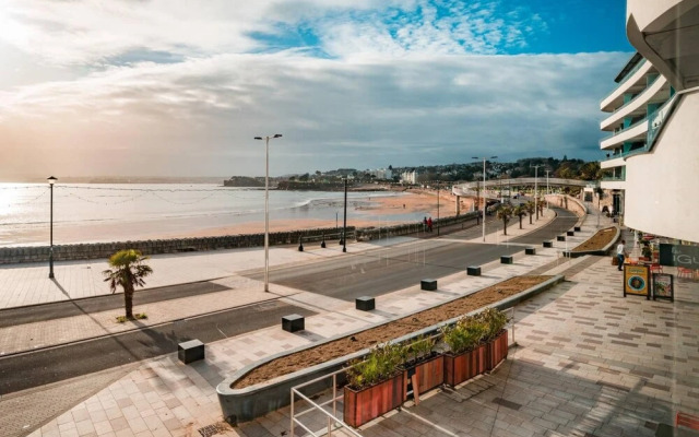 Sandybanks - Style on Promenade Stunning Views