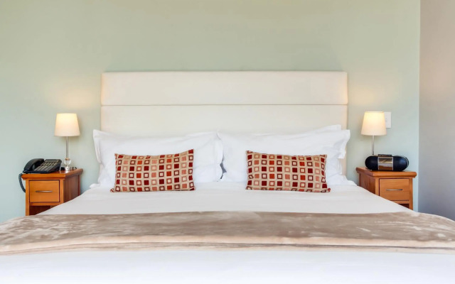 The One 8 Hotel