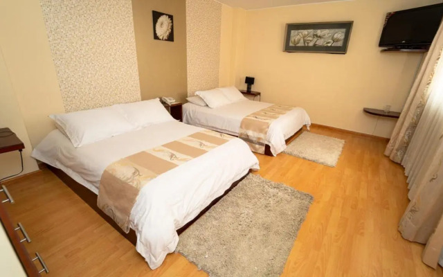 Hotel Ficoa  Real Suites