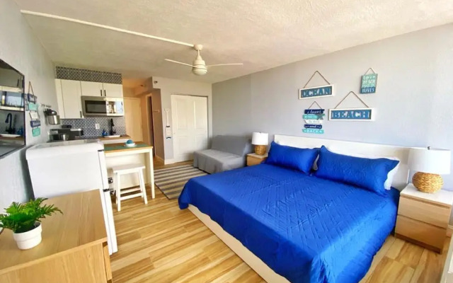 Castaways Resort Studios