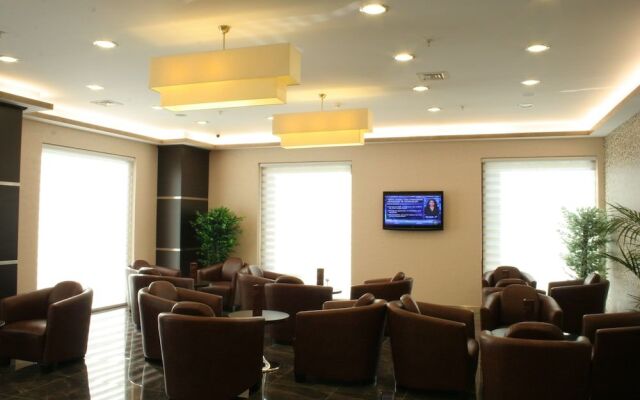 Ener Old Castle Resort Hotel