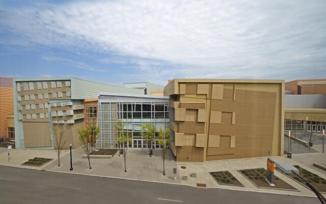 Hampton Inn & Suites Columbus-Downtown