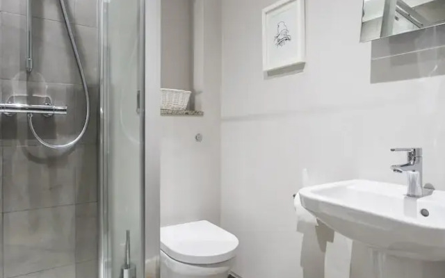 First Street Ii By Onefinestay     (No Front Desk Need To Contact Property 5 Days In Advance)
