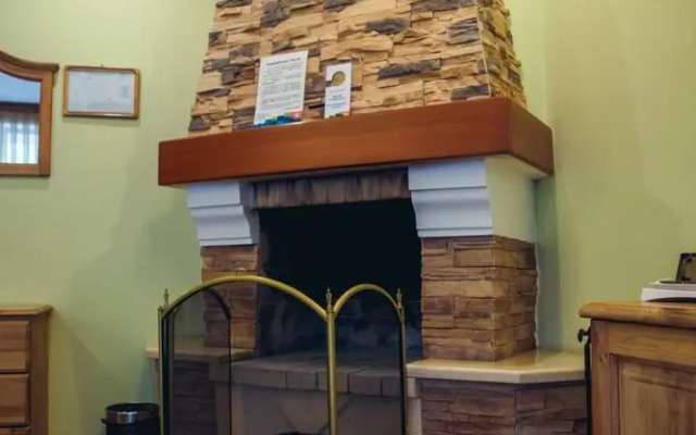 Tau-House