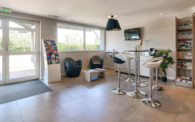 Hôtel Kyriad Lyon Est