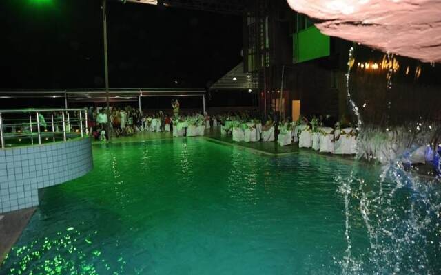 Paradise Caycuma Hotel