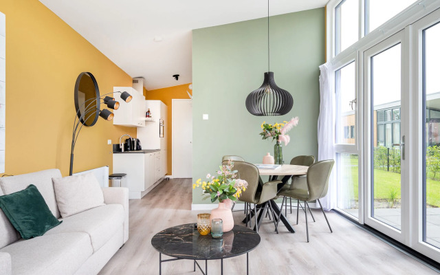 Modern Chalet With Dishwasher, in Friesland