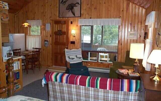 Hay Lake Lodge & Cottages