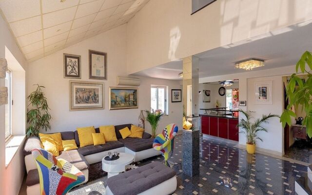 Heavenly Holiday Home