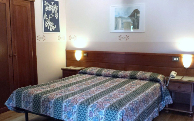 Hotel Serena