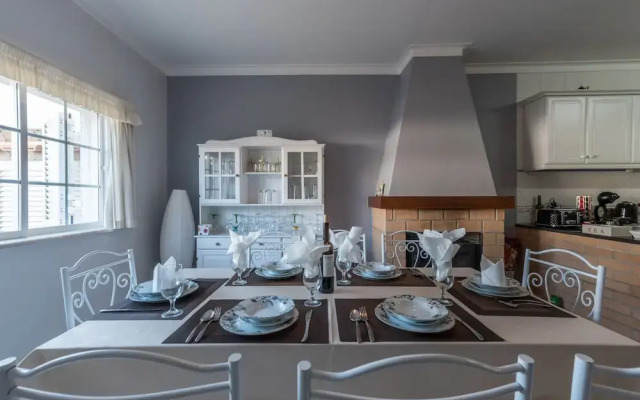 Dipti's Bed and Breakfast