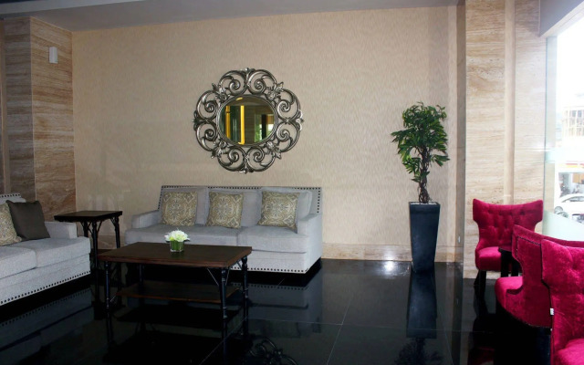 Demelia Hotel