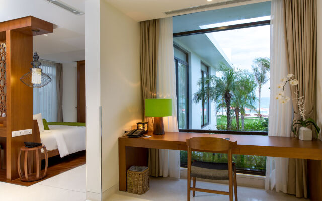 Cam Ranh Riviera Beach Resort & Spa