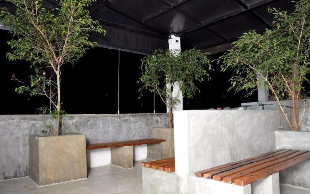 Cafe Aroma Inn