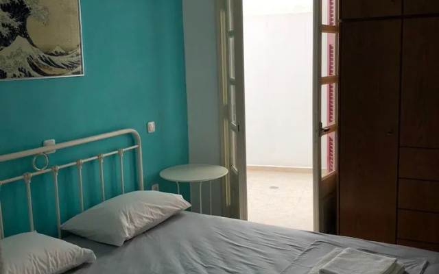 Cozy and Peaceful Apartment in the Center of Naxos