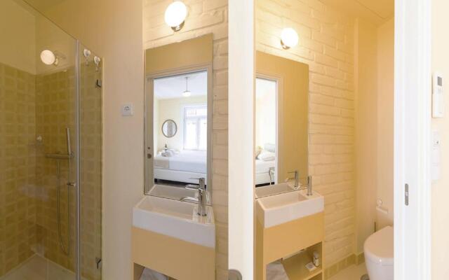 1898 Home & Suites