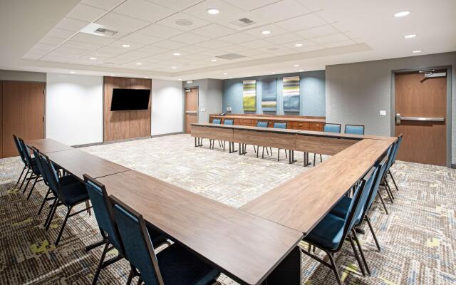 Hampton Inn & Suites Watsonville