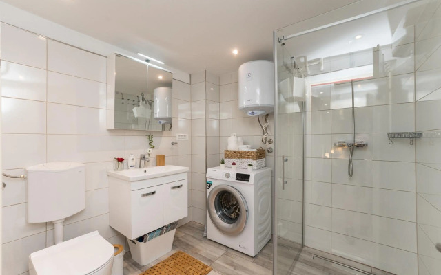 Studio Apartman Mirakul