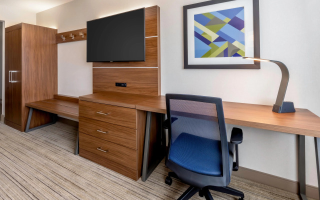 Holiday Inn Express Milwaukee West Allis by IHG