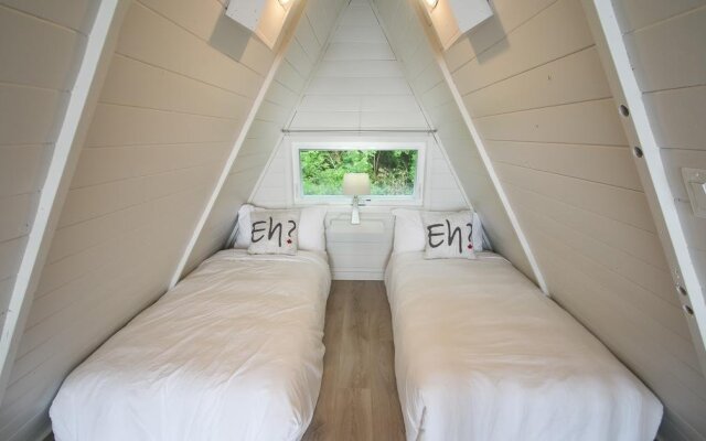 Duffin Cove Oceanfront Lodging