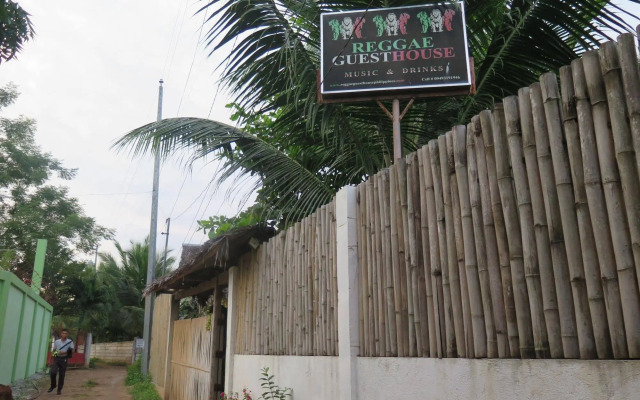 Mystic Divers Guesthouse