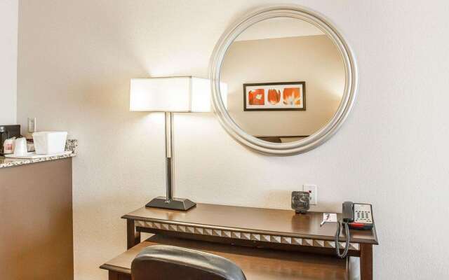 Comfort Suites Manchester
