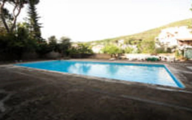 House With 5 Bedrooms in Caserta, With Pool Access, Enclosed Garden and Wifi Near the Beach
