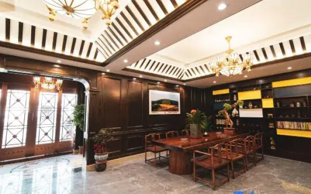 Ju Hongsheng Chinese Inn (Shou County Ancient City)
