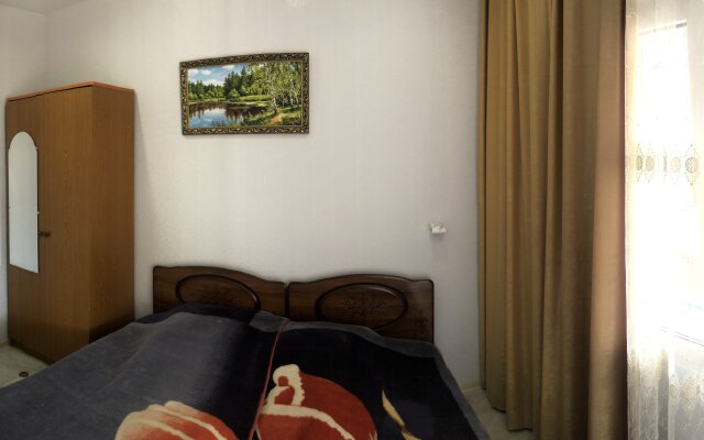 Feniks Guest House