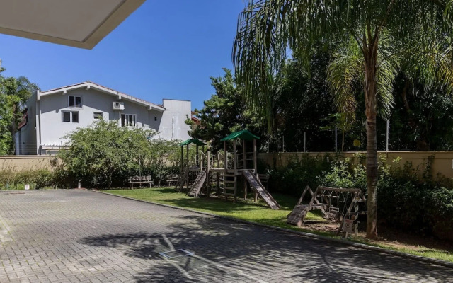 Apartment w/ BBQ 500m From the Beach Rlv0206