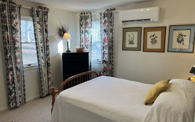 High Tide Inn