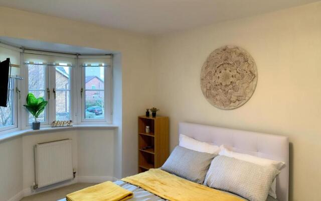 Spacious and amazing 4 bedroom detached house