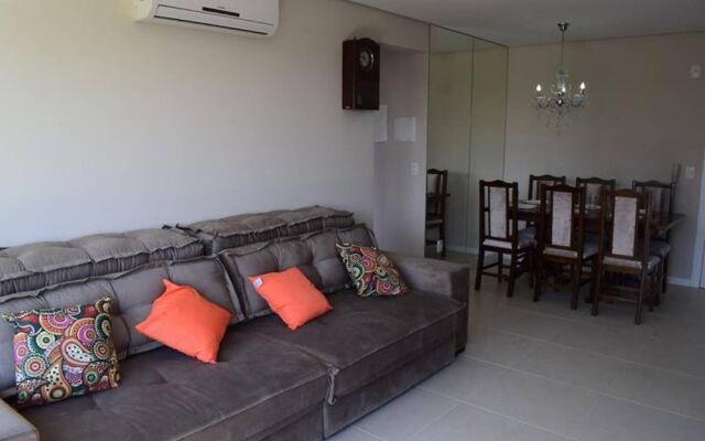 Apto De 2 Quartos Acomoda At 6 H Spedes