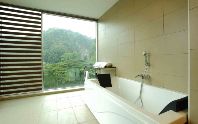 Symphony Suites