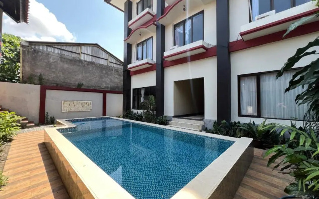 Puri Samaritan Hotel & Restaurant