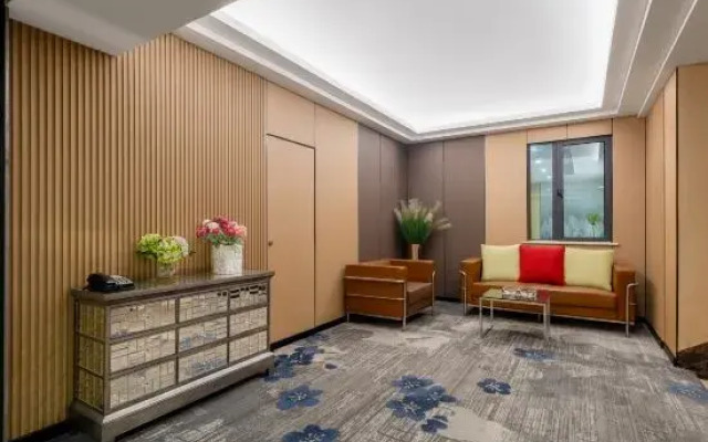 Zhengzhou Donghu Hotel