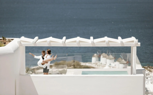 Lovia Mykonos
