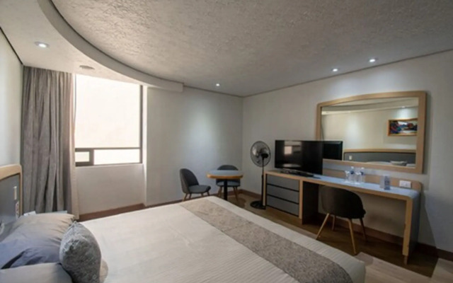 Hotel Embassy