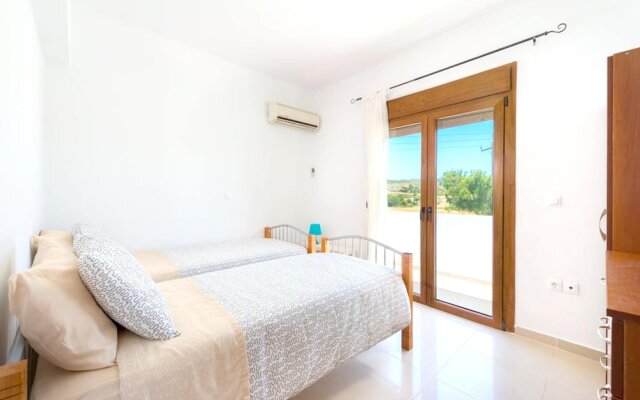 House With 2 Bedrooms In Kiotari, With Furnished Garden And Wifi - 500 M From The Beach